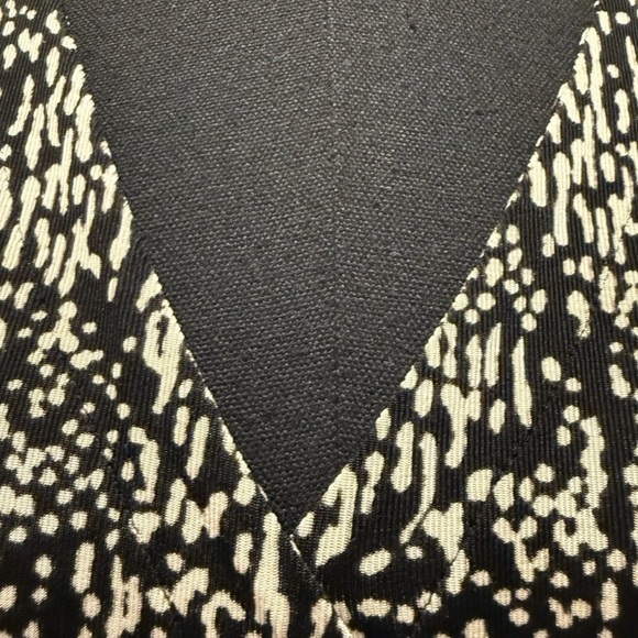 Chico’s Black & Tan Printed Tie Wrap Blouse, 3/4 Sleeves, Chico 1, US Medium - Picture 7 of 12